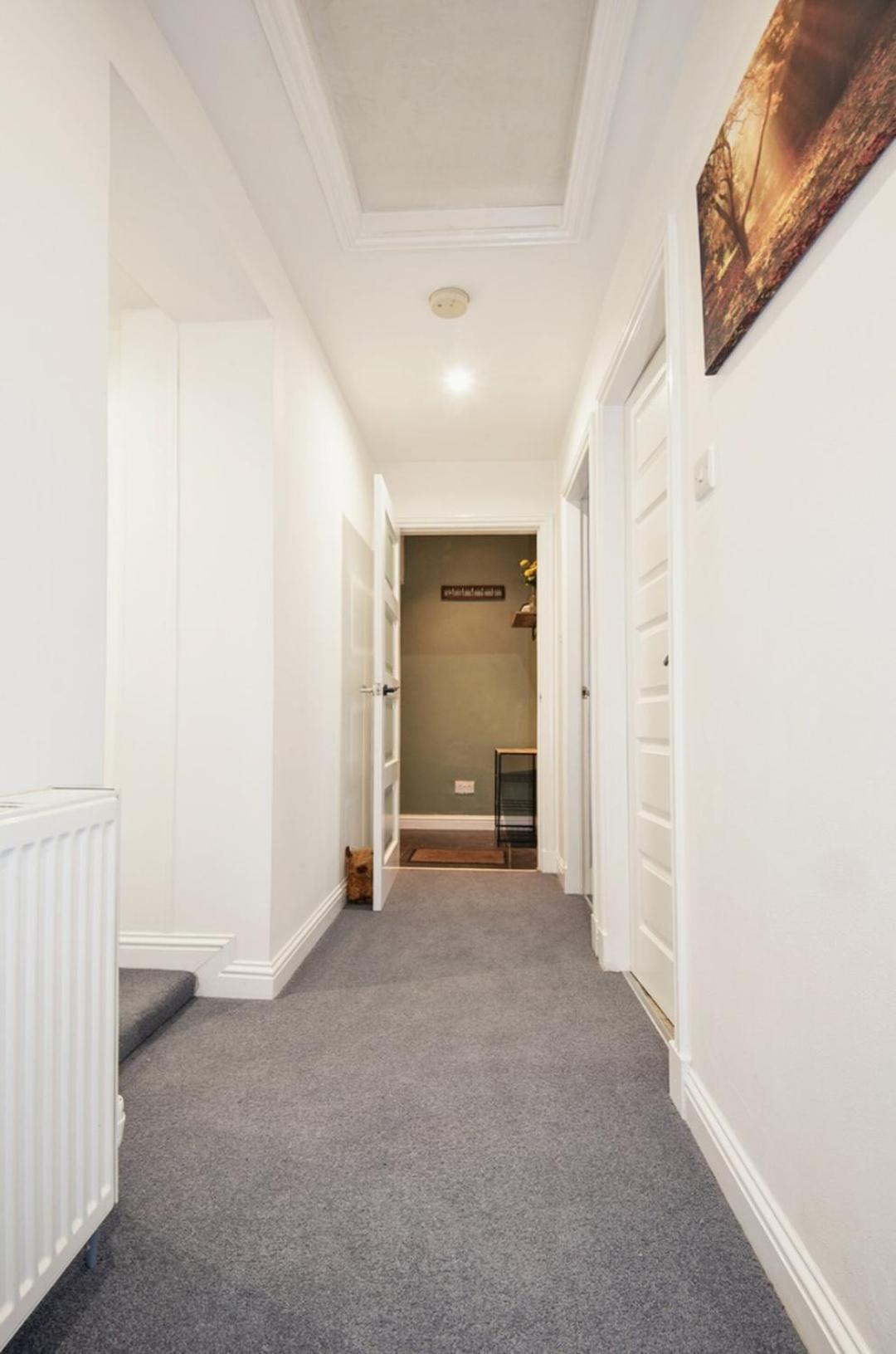 Charming 2 Bedroom Flat In The Heart Of Kirriemuir Exterior photo