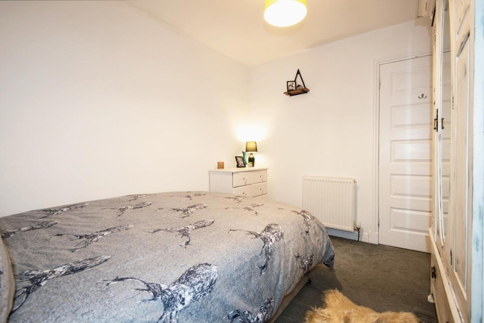 Charming 2 Bedroom Flat In The Heart Of Kirriemuir Exterior photo
